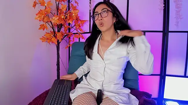 eimy_castillo Chat XXX live