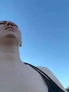 XXX chat uživo modela space_stacy