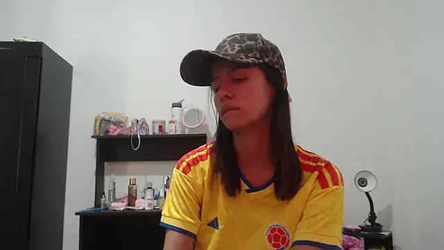 nathaly_jones_ live XXX chat
