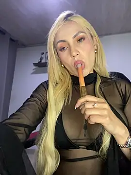 Chatroom XXX en direct de alicev_kitty