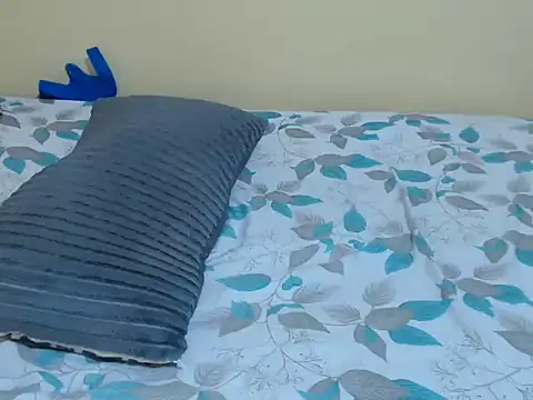 lynnsee live XXX chat