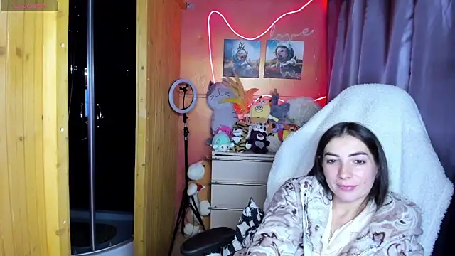 Živý XXX chat Fiery_Brunette_