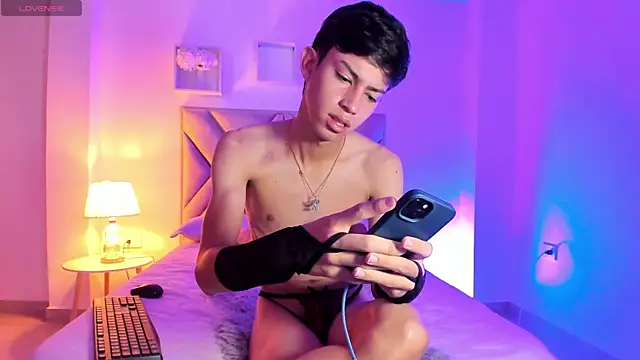 แชท XXX สดของ Baby_noahtt
