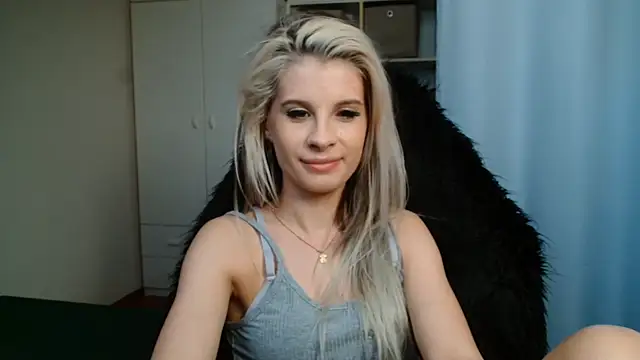 KristineGlow live XXX chat