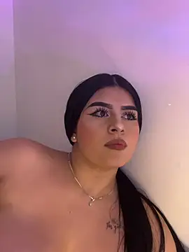 Kariina__69: онлайн-секс-чат