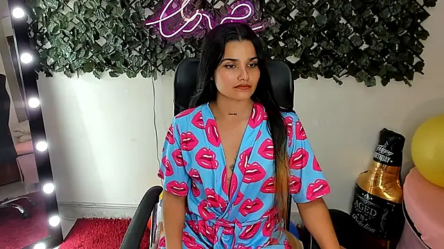 Chat XXX en directo de DestinyHills