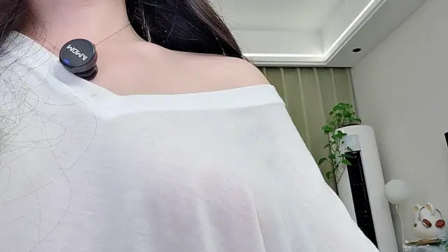 uikyy1 Live XXX-Chat