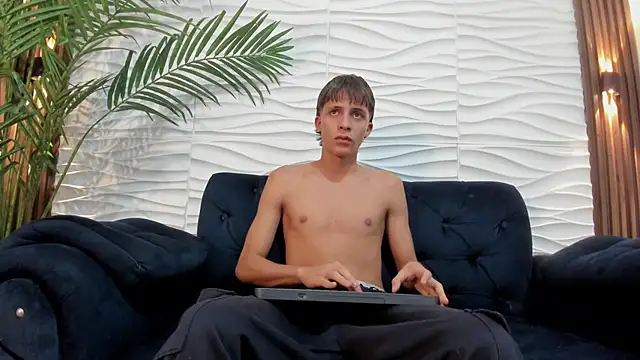แชท XXX สดของ Pavo_tv