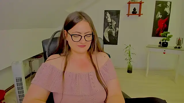 MistressDarrah: онлайн-секс-чат