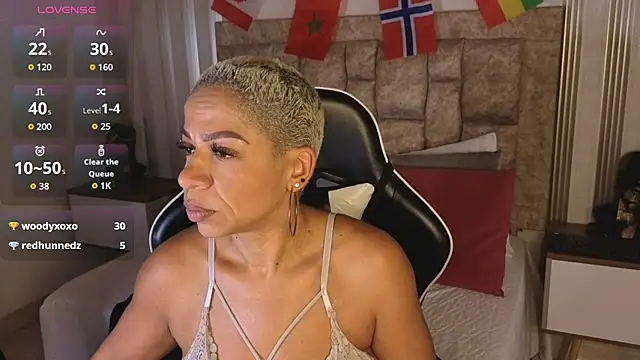 summer_night_'s Live XXX Chat