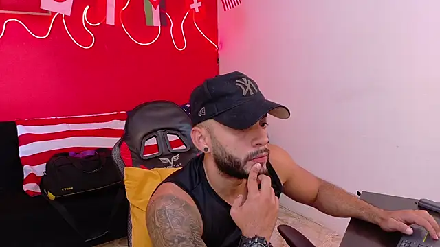 Chat +18 de Mike_savage3 ao vivo