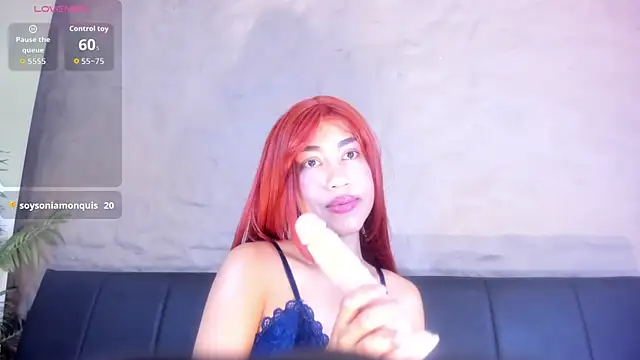 Nia_lobo live XXX chat