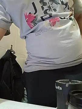 Chat +18 de matvaz21cm ao vivo