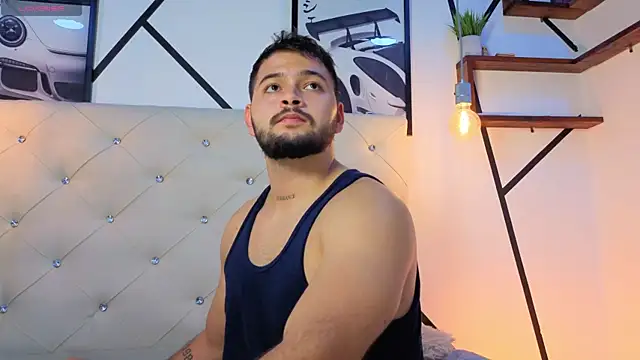 XXX chat uživo modela Andres_fire