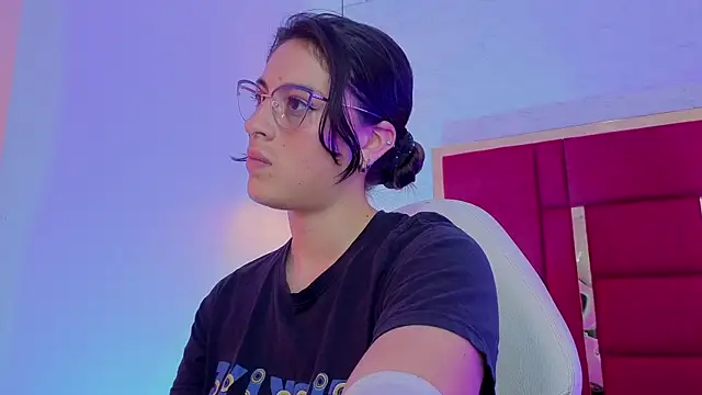 Chat +18 de moon_winy ao vivo