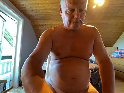 The_Oldbull – Live XXX-chat