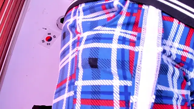 alondrabigtits 现场XXX聊天