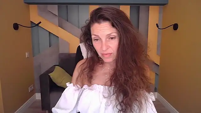 XXX chat uživo modela EllaLong