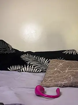 secxy-Petite's Live XXX Chat