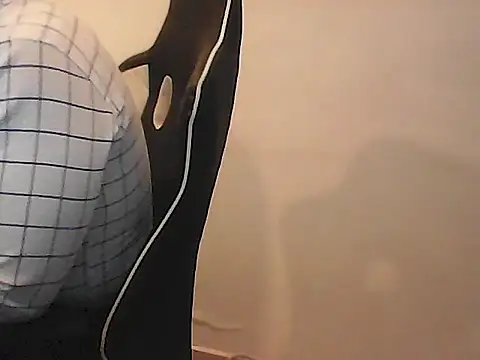 Kalel17073's Live XXX Chat