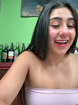 CAROLINE__07's Live XXX Chat