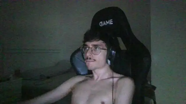 Chat XXX en directo de gabrielNovin17cm