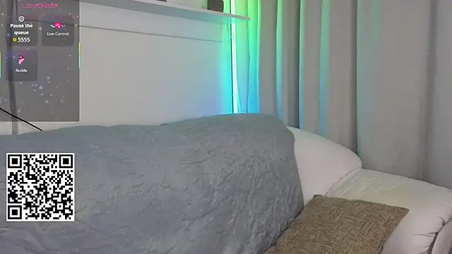 _Lua__ Adlı Modelin Canlı XXX Sohbeti