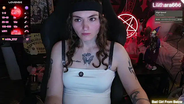 Chat XXX en directo de Lilithara666