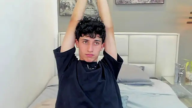 thom_ames Chat XXX live