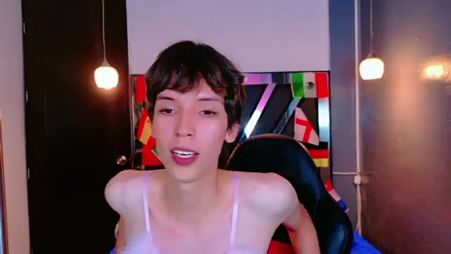Stefany_PiInk – Naživo XXX chat