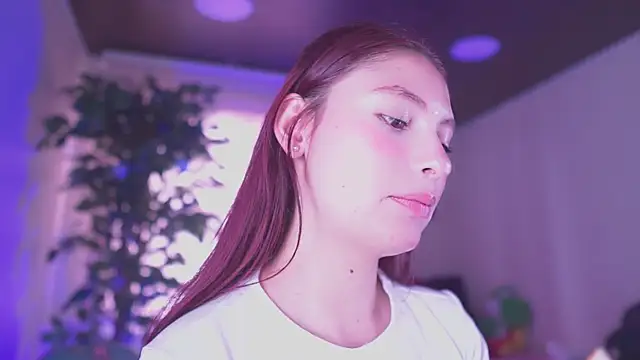 Rebecah_1's Live XXX Chat