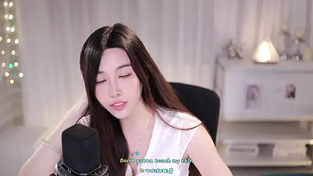 แชท XXX สดของ SleepArtist