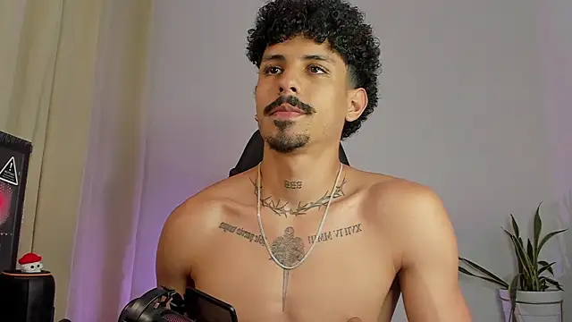 XXX chat uživo modela Lukeetaylor