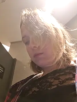Chatroom XXX en direct de Public_Katrisha