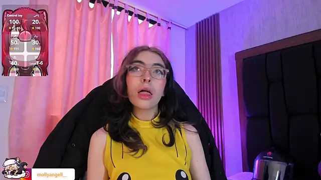 Molly_A's Live XXX Chat