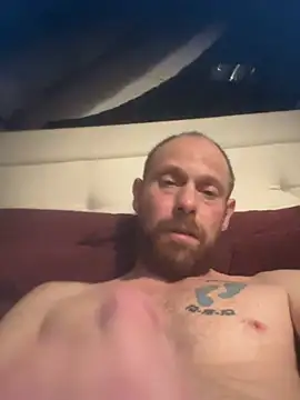 J19L84C's Live XXX Chat
