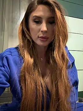 Chat XXX en directo de LucyBridgette