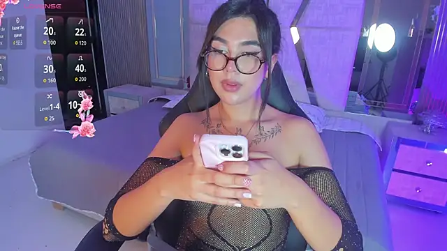RoseCassie XXX чат на живо