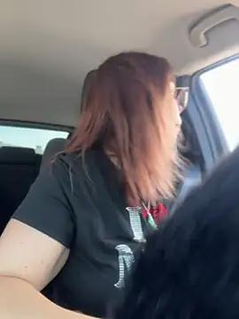 moan4mona: απευθείας συνομιλία ΧΧΧ