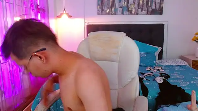 XXX chat uživo modela jack__tomas