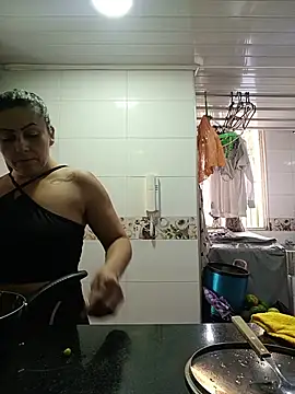 צ'אט XXX בשידור חי של maynor_1998