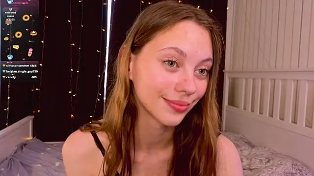 Chat XXX en directo de HarriettKitty