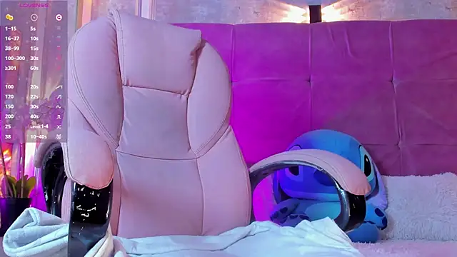 XXX chat uživo modela Stushaa
