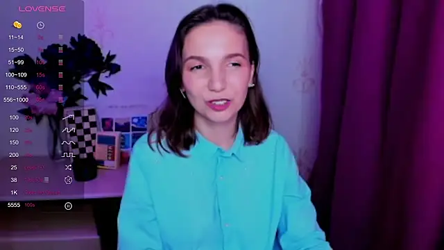 KindHazelHere_: онлайн-секс-чат