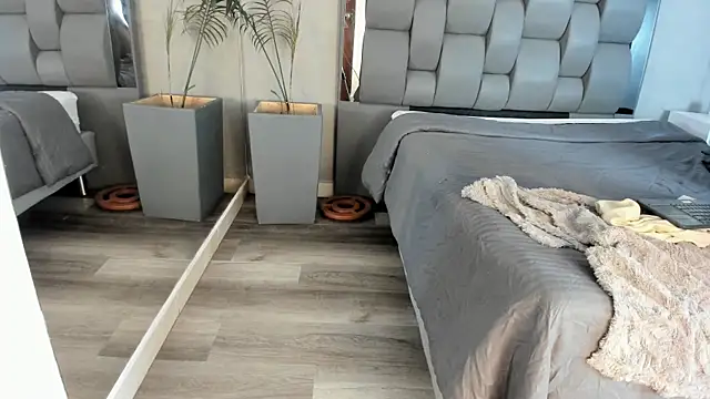Charlie___Musk Live XXX Chat