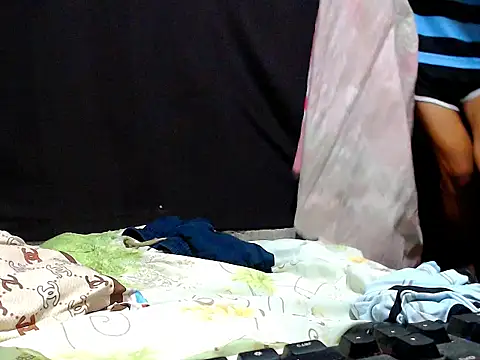 AwesomeMistress_Bigcock: онлайн-секс-чат