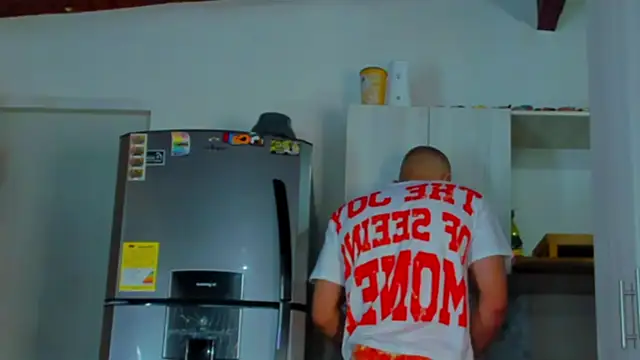 Chat XXX ao vivo de MikeRoss7777