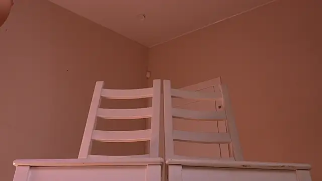 XXX chat uživo modela Miablueye