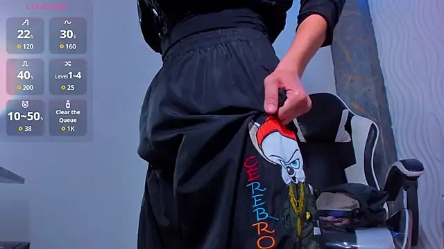 Anniee_x 即時 XXX 聊天