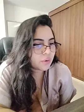 XXX chat uživo modela Roxxy_Sade